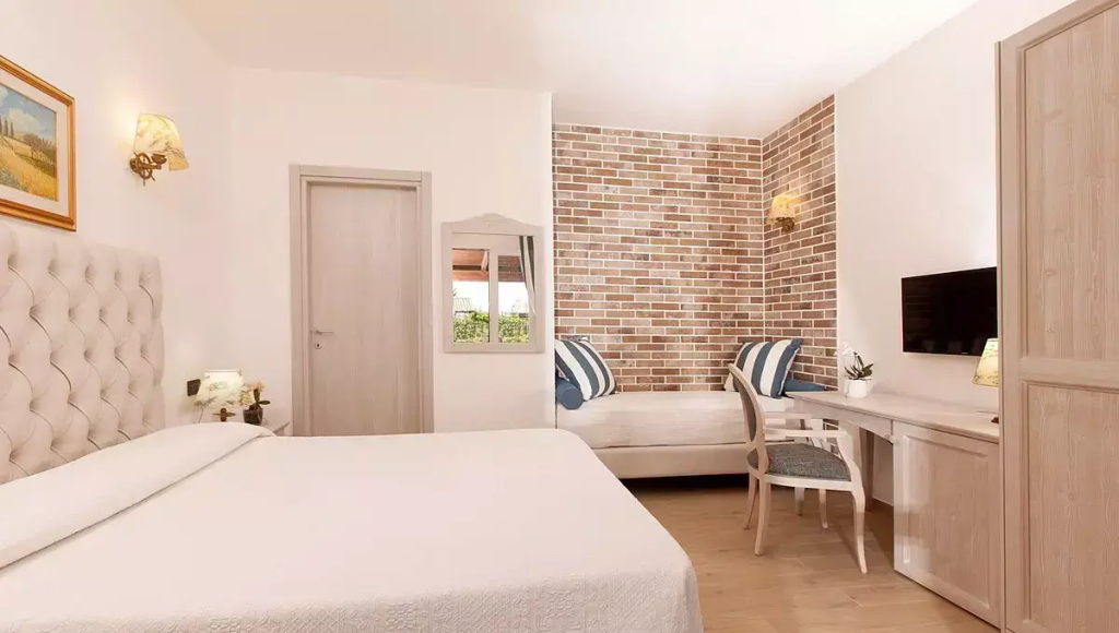 Mediterranea Double room (full double bed)