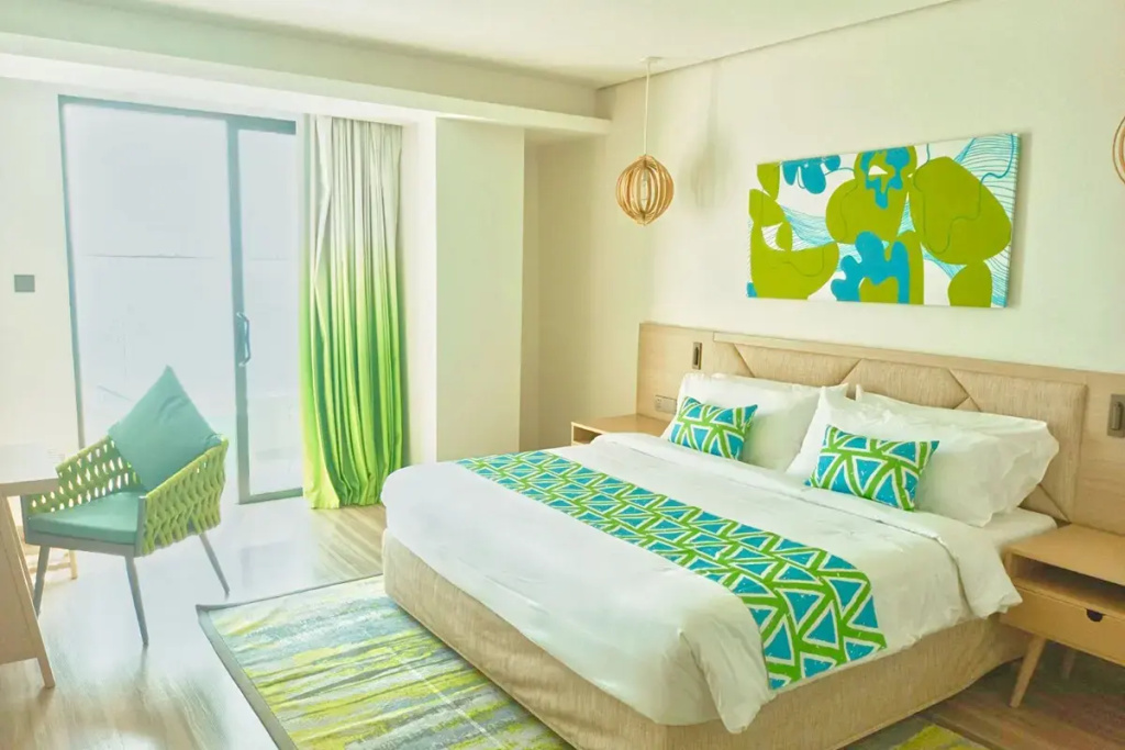 Executive Double room with bay view (full double bed)