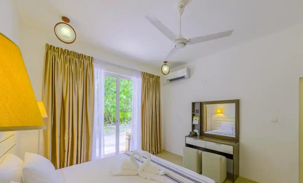 Deluxe Double room (twin beds)