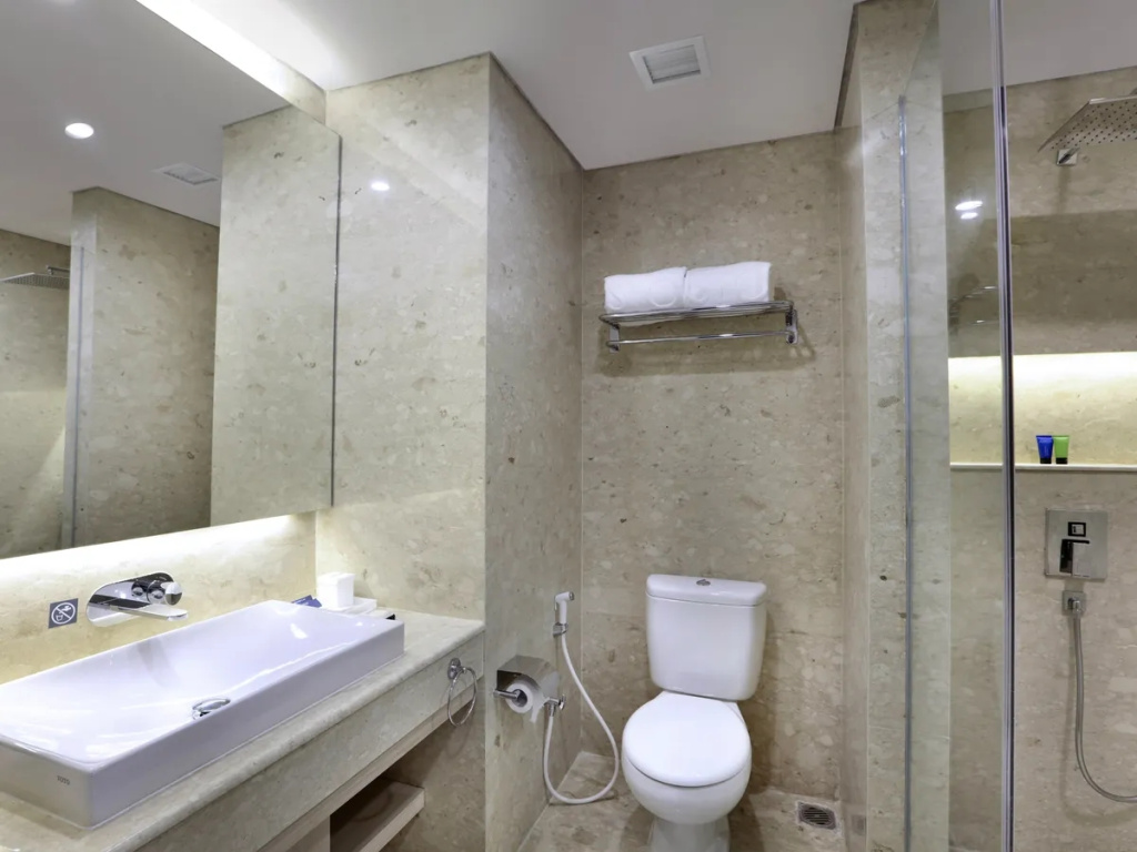 Aston Kartika Grogol Room Type - Deluxe Double