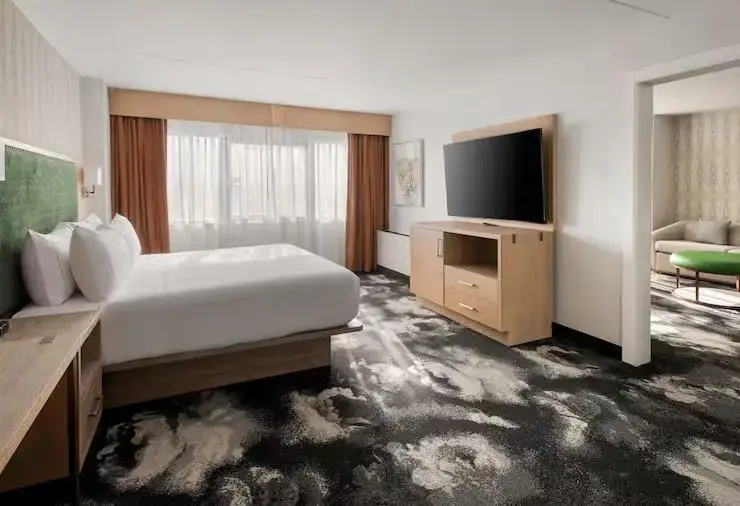 Double Studio Suite full double bed