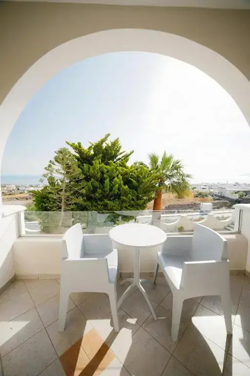 Blue Arise Fira Hotel
