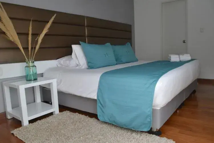Sextuple Family Apartment