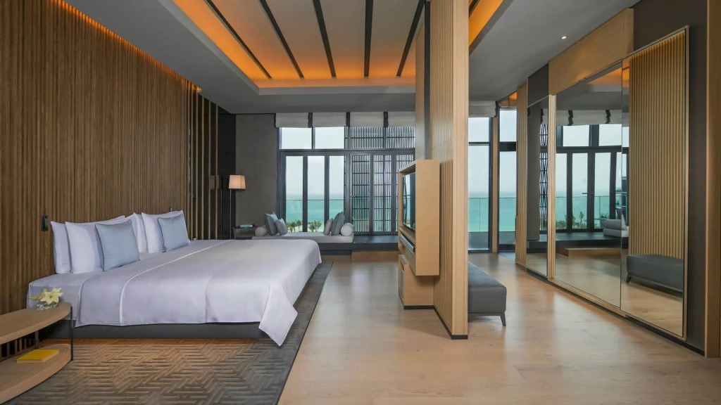 3 Bedrooms Royal Harmony Suite oceanfront