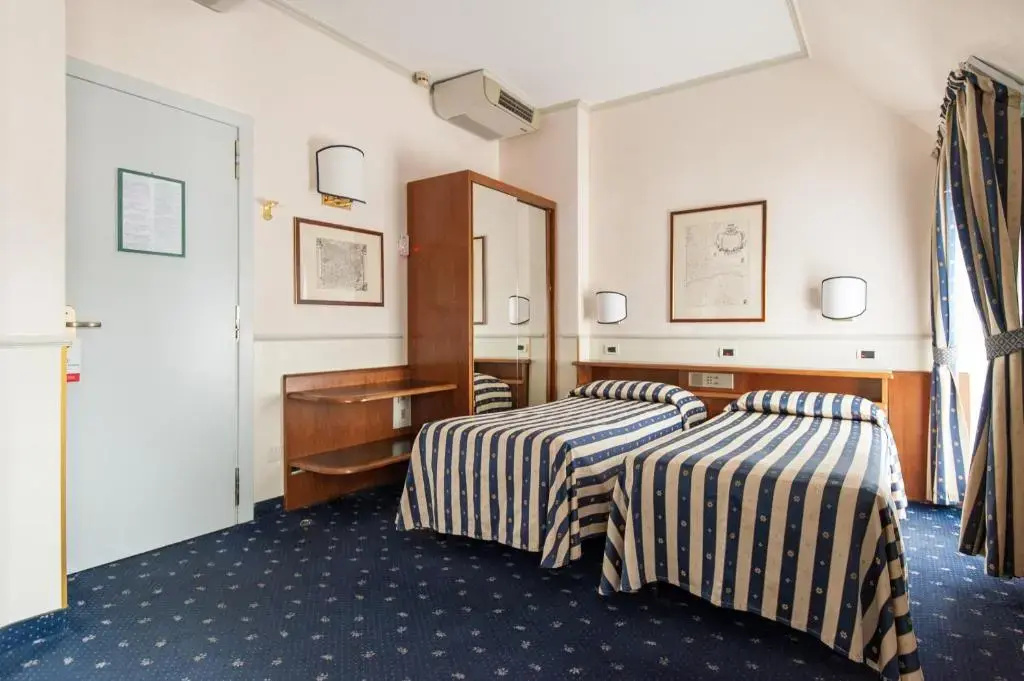 Hotel Flora - Chambres