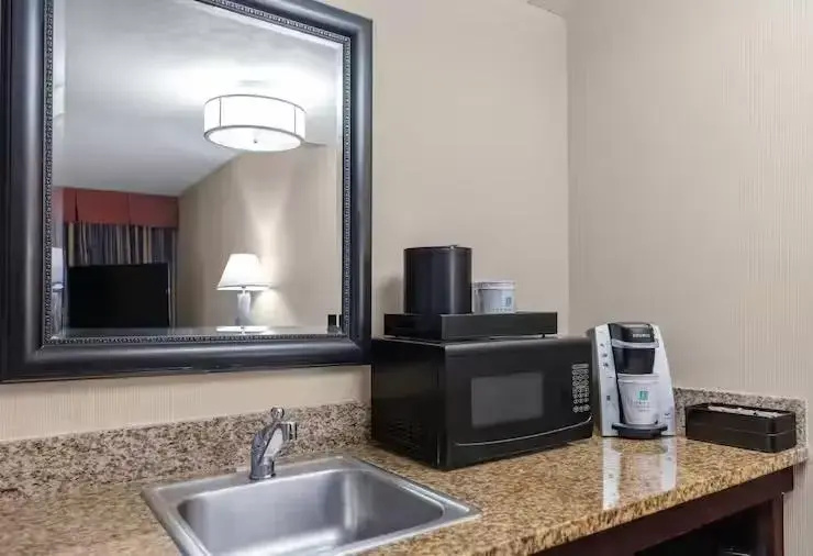 Embassy Suites Kansas City Plaza - Chambres