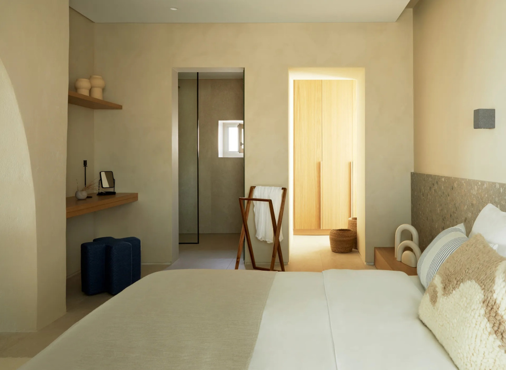 Signature Double Suite with Private Pool with sea view (full double bed)