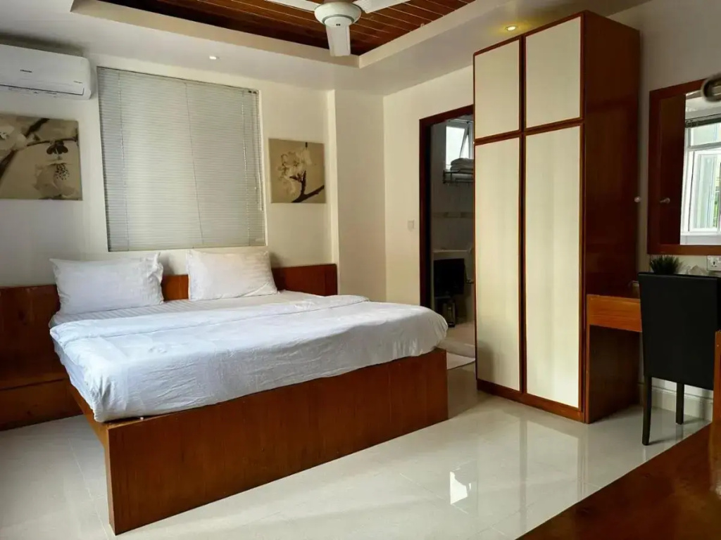 Pine Lodge Maldives Hotel — фото
