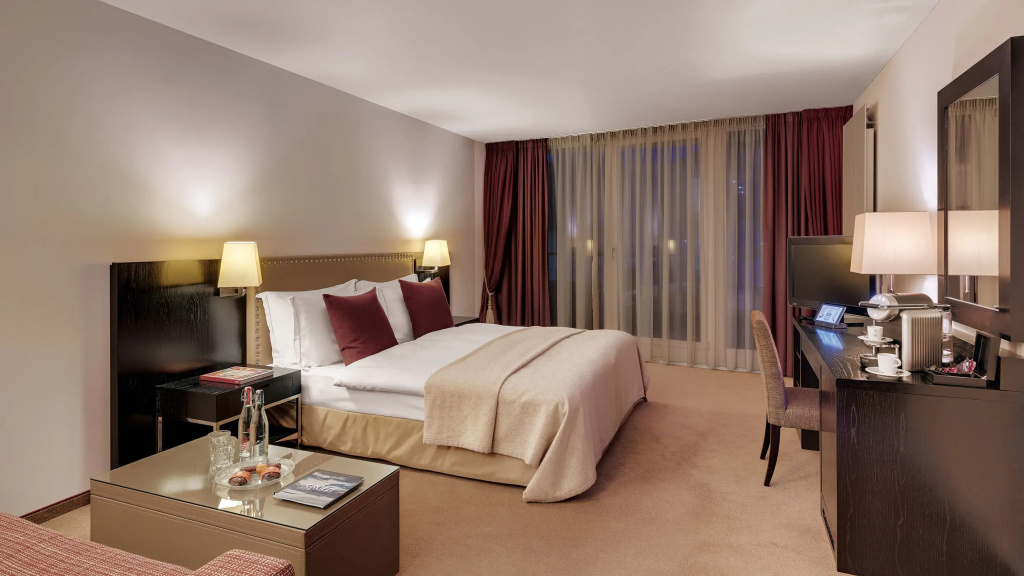 Promenade Double Junior Suite (full double bed)