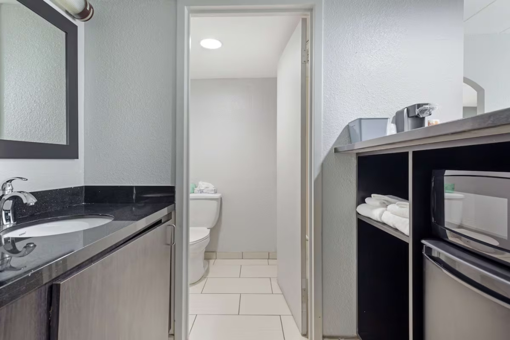 Clarion Hotel & Suites BWI Airport North - Chambres