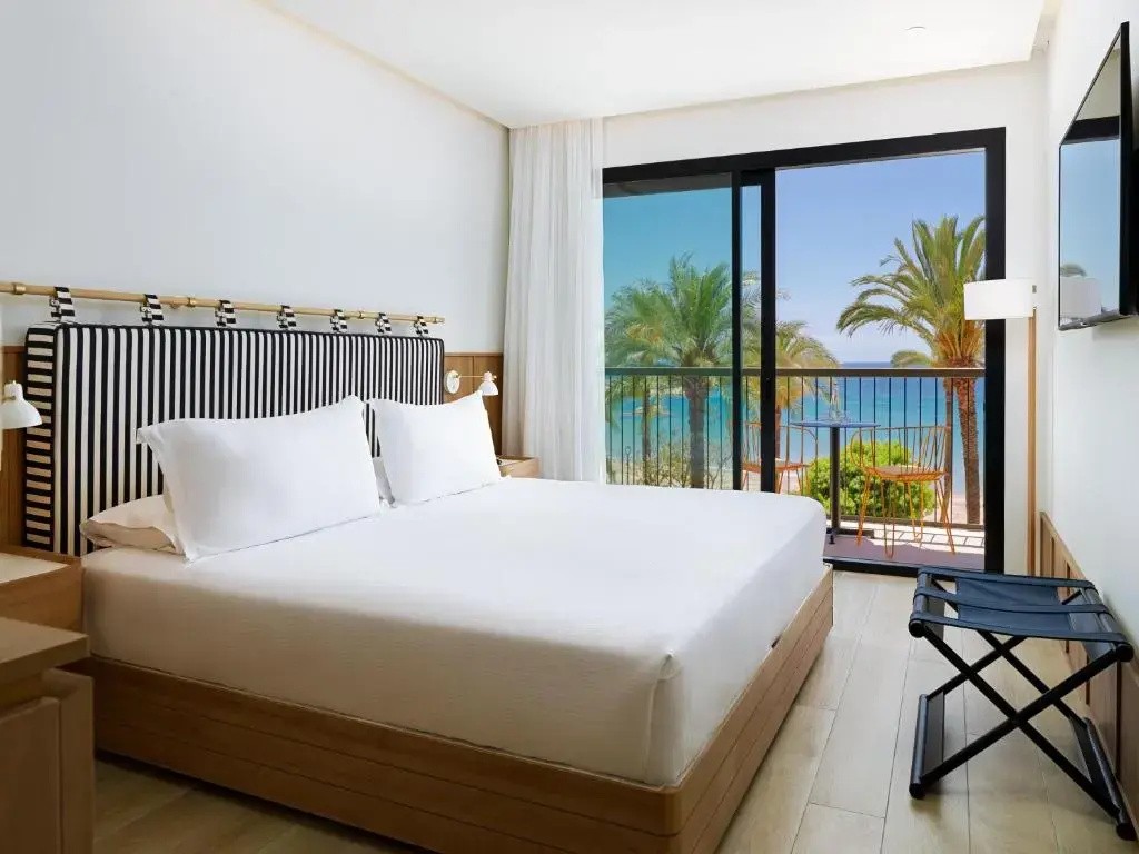Classic Terrace Double room with sea view (full double bed)