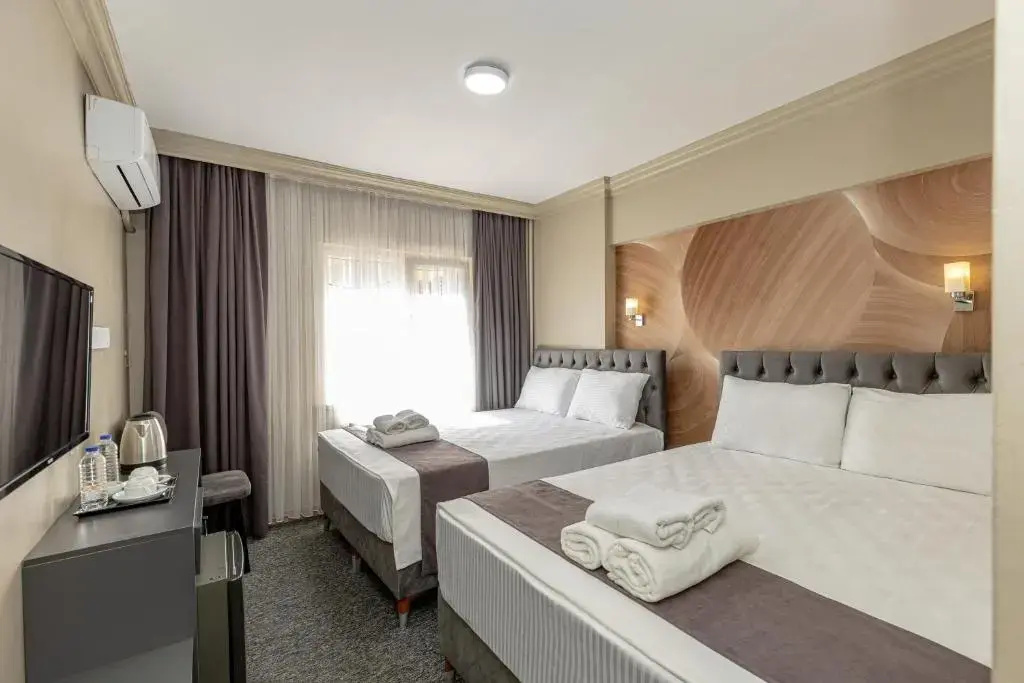 Economy Quadruple room