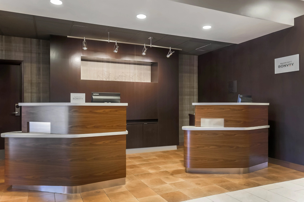 Lobby & Reception