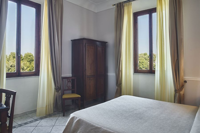 Superior Double room (full double bed)