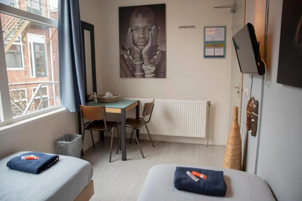 Double room (twin beds)