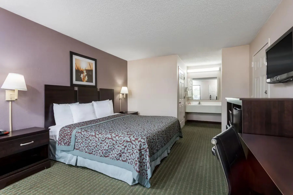Accessible Double room (full double bed)