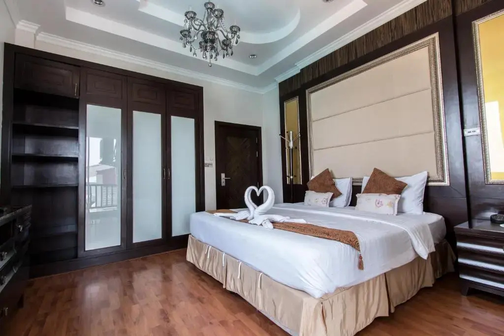Superior Double room (full double bed)