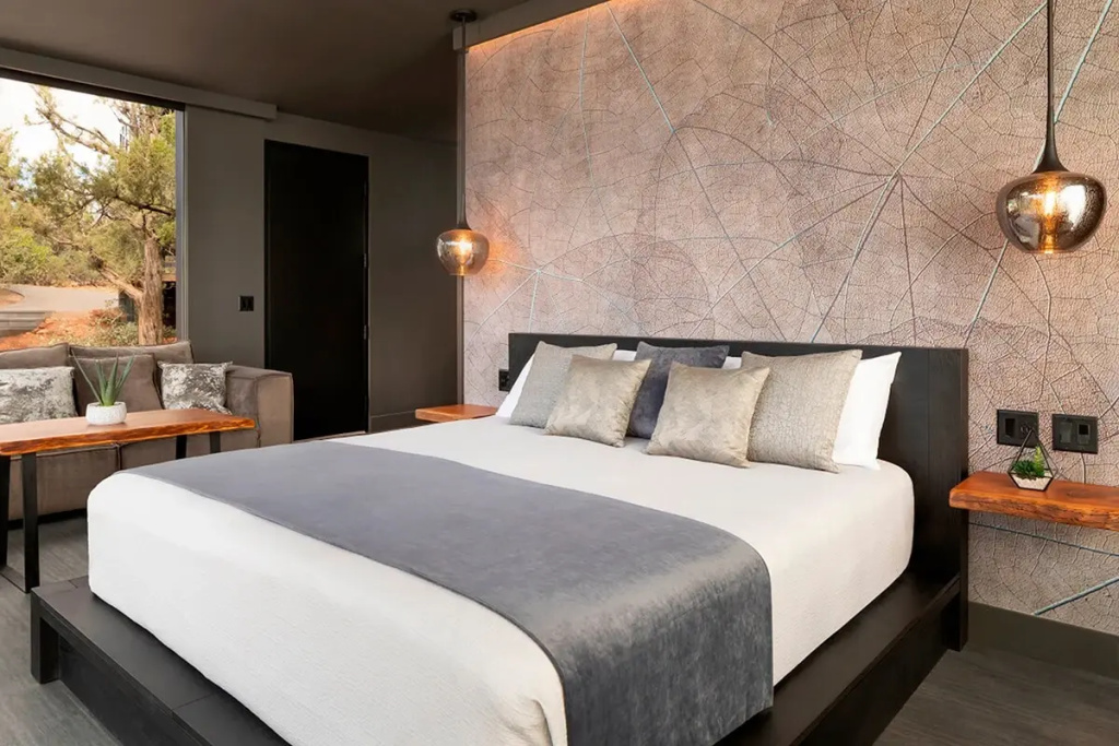 Star Double Atrium (full double bed)