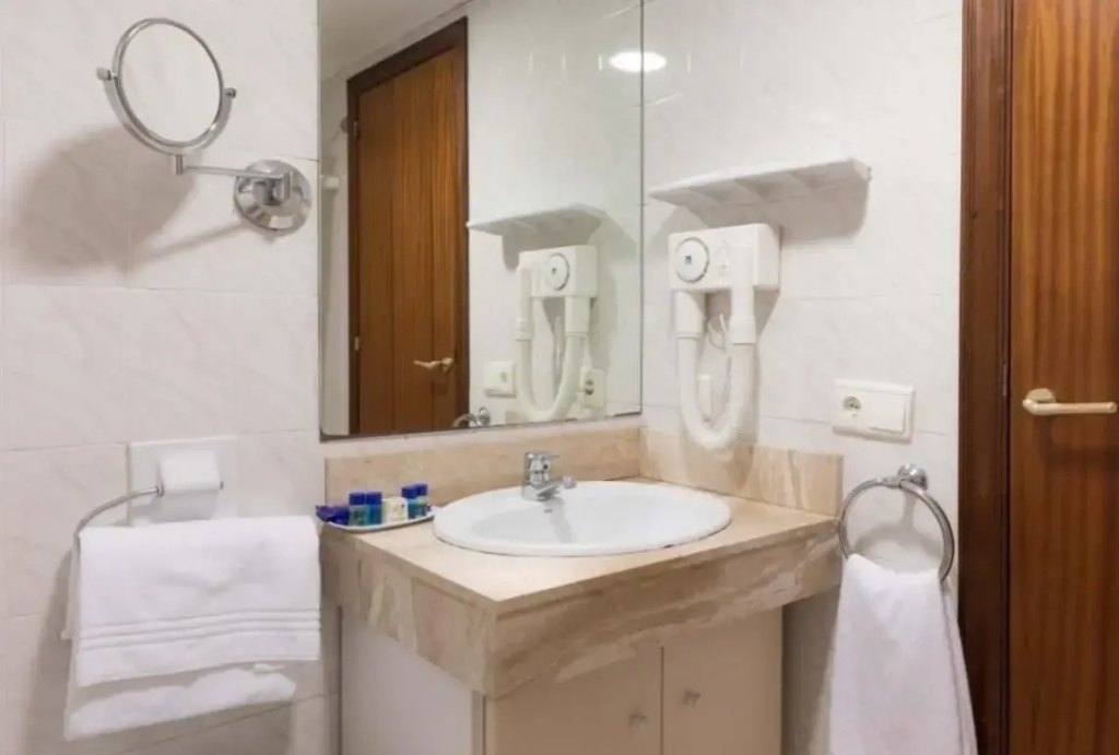 Hotel htop Royal Sun - Chambres