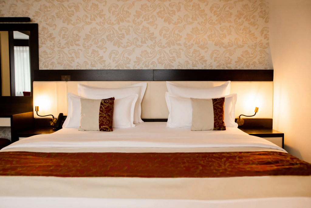 Elegance Double room (full double bed)