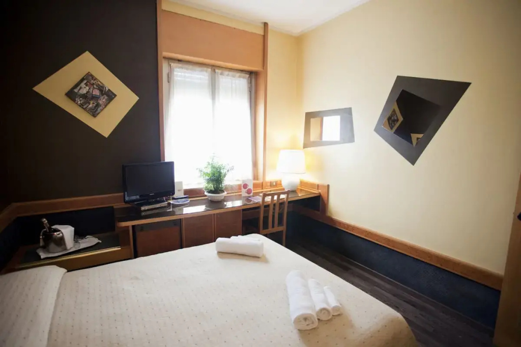 Hotel Diplomatic - Chambres