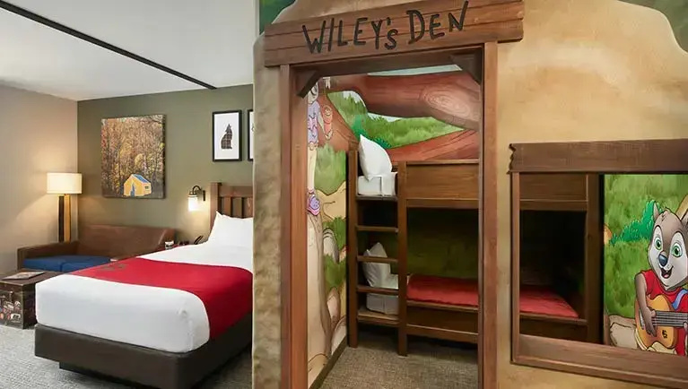 Wolf Den Deluxe Suite