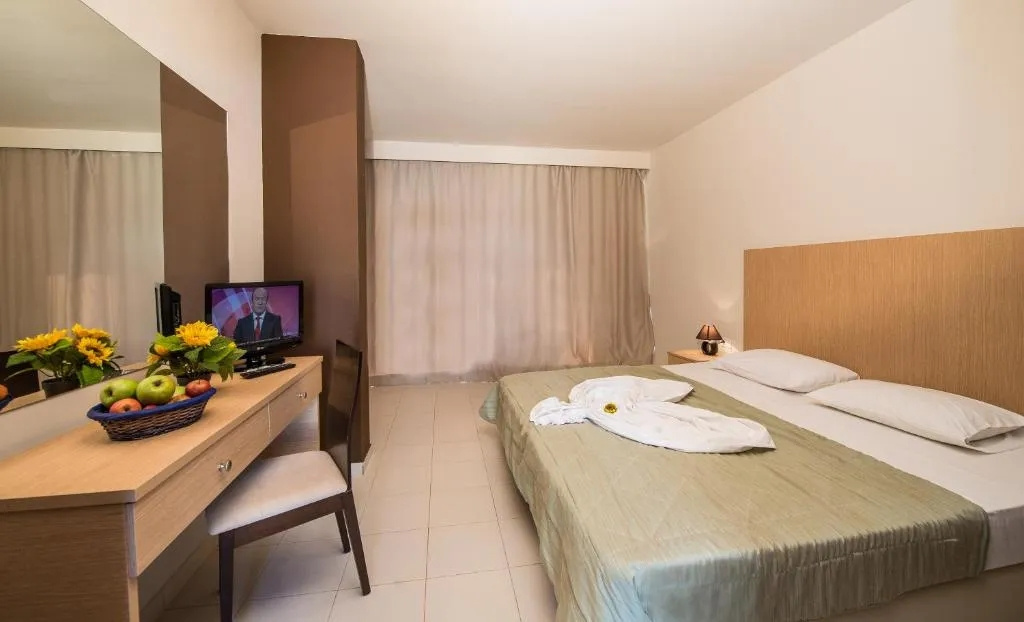 Premium Double room (full double bed)