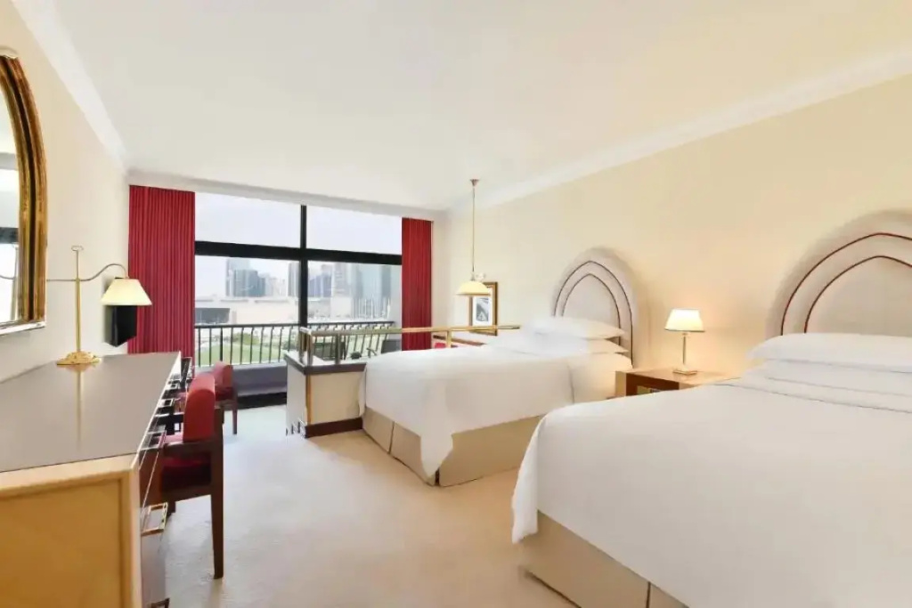 Deluxe Double room with balcony and with sea view (twin beds)