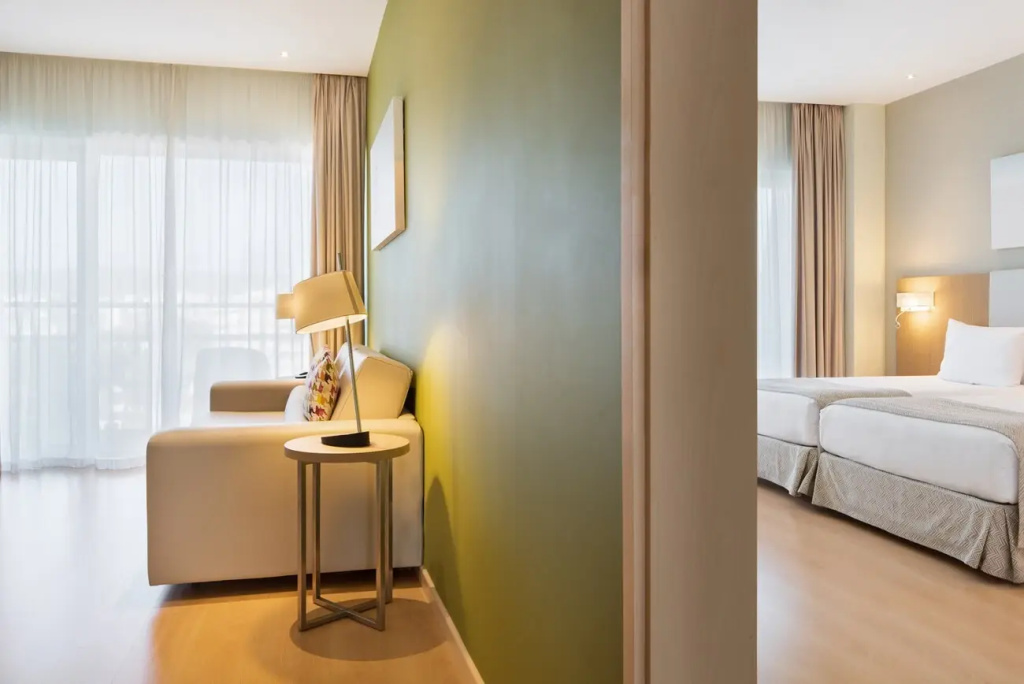 Eurostars Oasis Plaza Hotel - Chambres