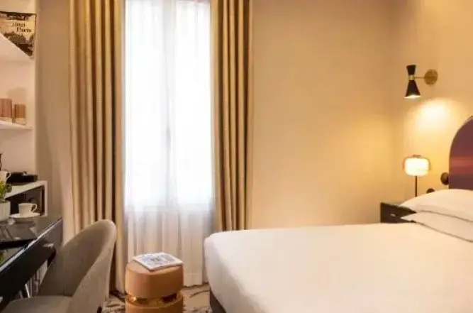 Cosy Simple Single room