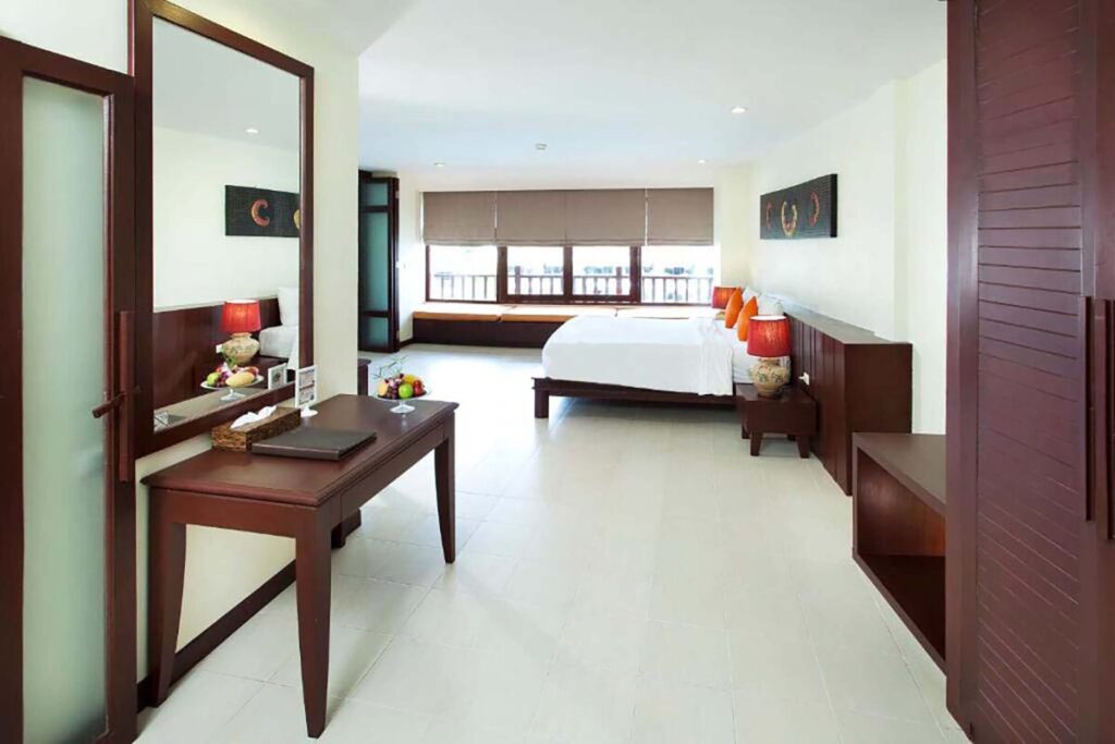 Полулюкс в Arinara Beach Resort Phuket