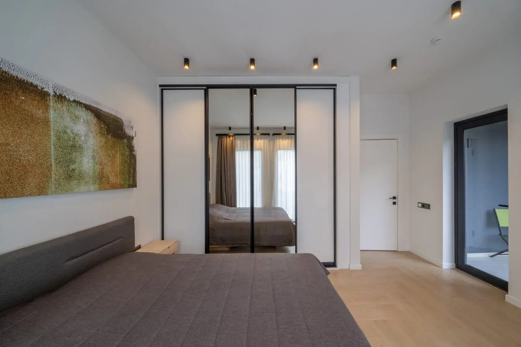 Hans Apartment