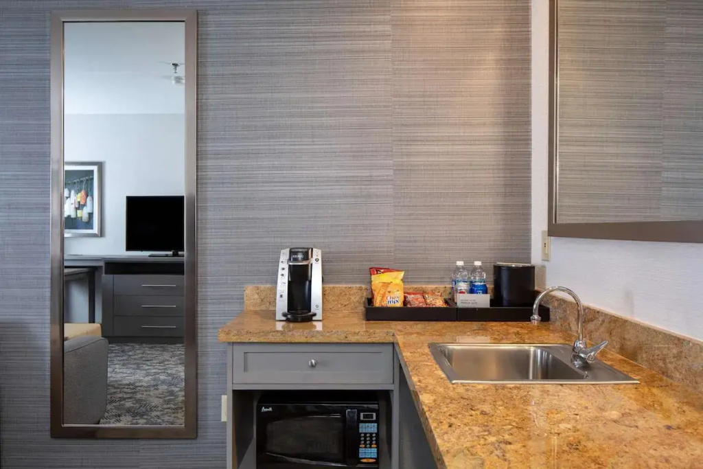 Embassy Suites by Hilton Portland Maine - Chambres