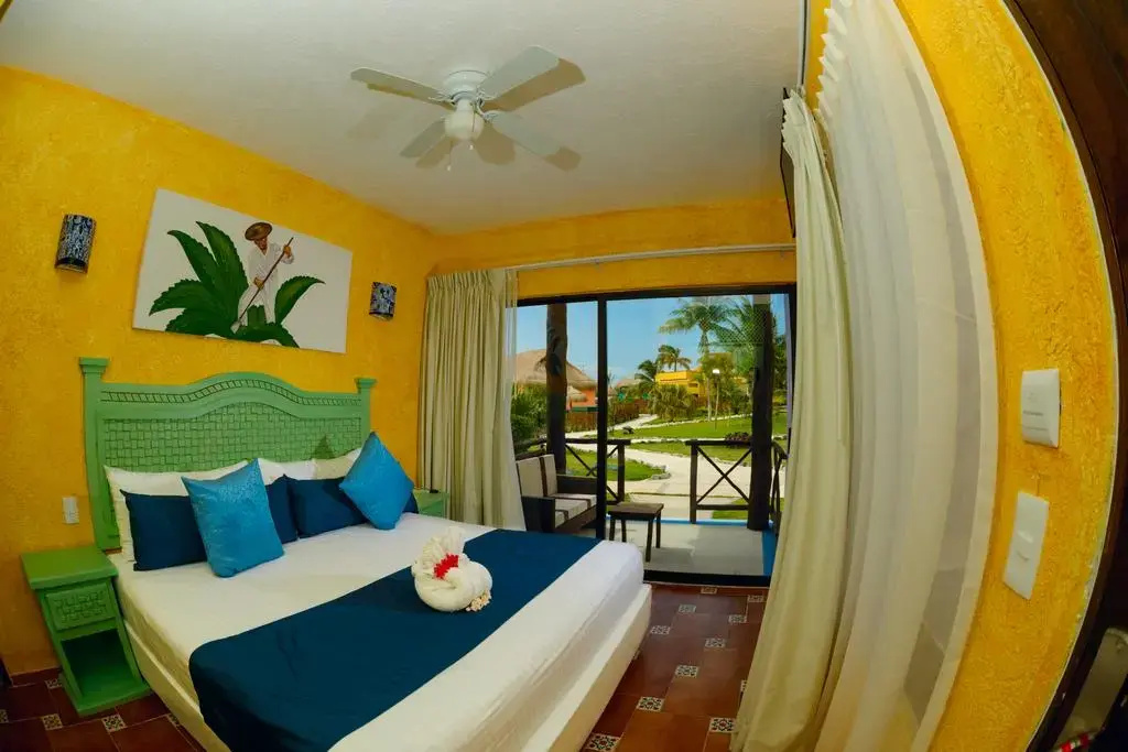 Standard Double room with garden view (full double bed)