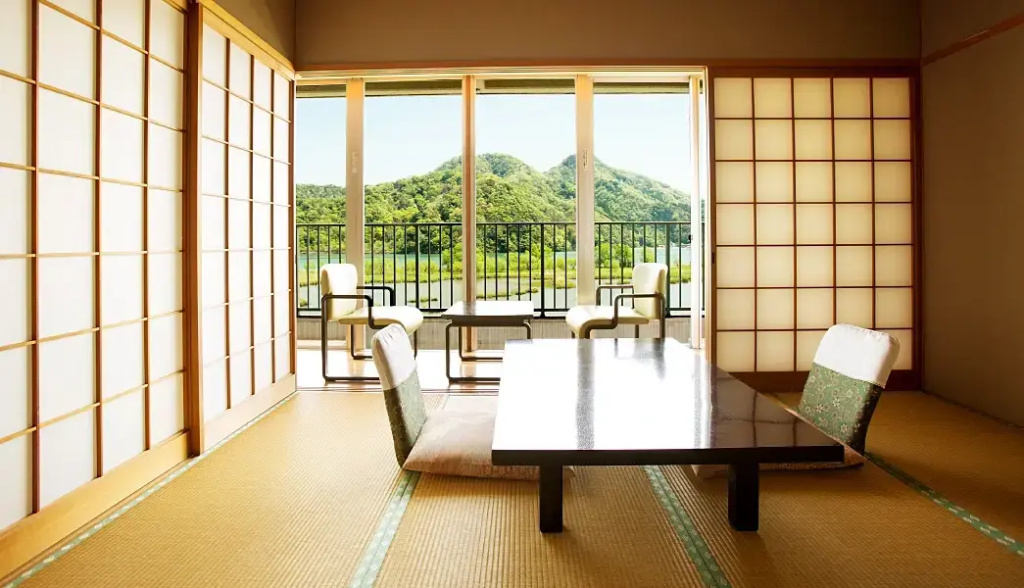 Spacious Japanese-Style room