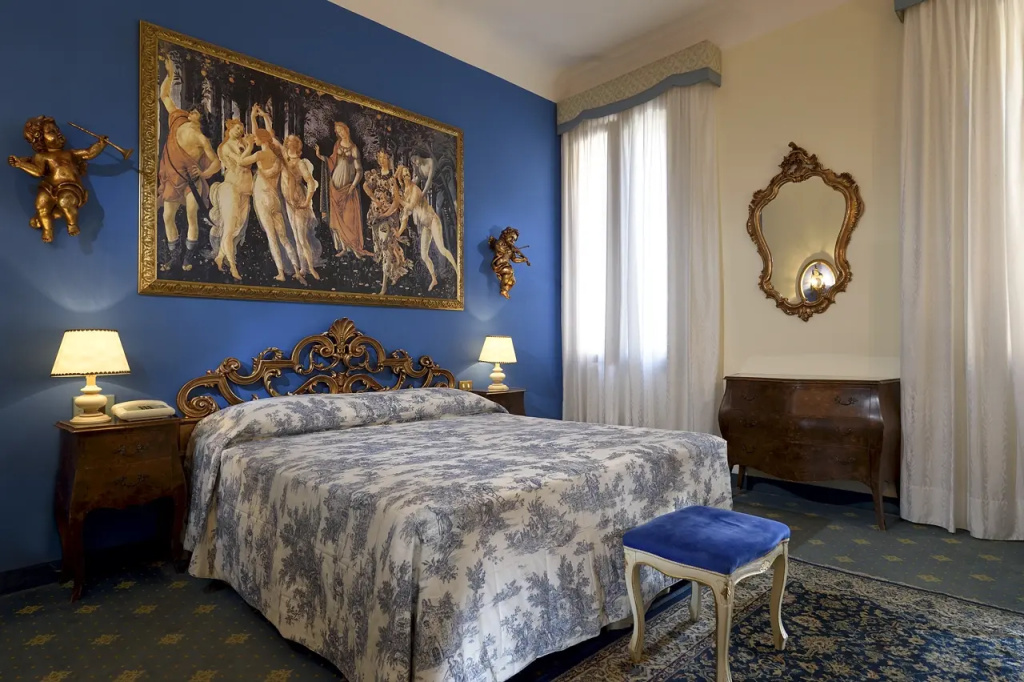 Triple room