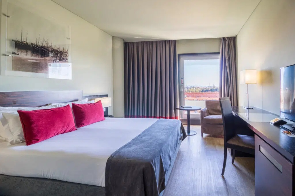 Meliá Double room (full double bed)