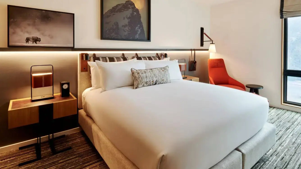 1 Bedroom Double Suite (full double bed)