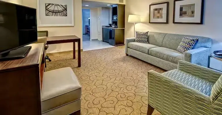 Embassy Suites by Hilton Memphis East Germantown Area - Chambres