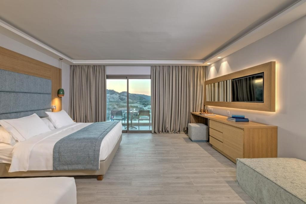 Family Triple room Hill View