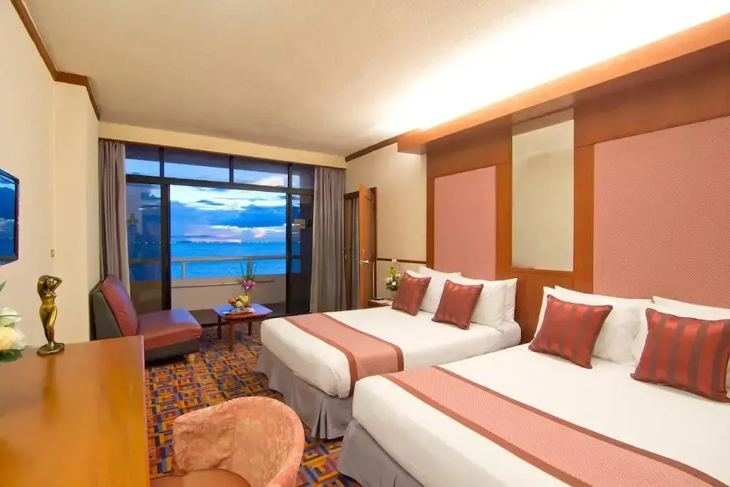 Люкс Family oceanfront в Ambassador City Jomtien Pattaya - Ocean Wing