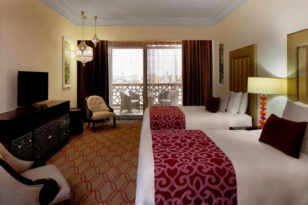 Superior Double room with balcony and with creek view (twin beds)