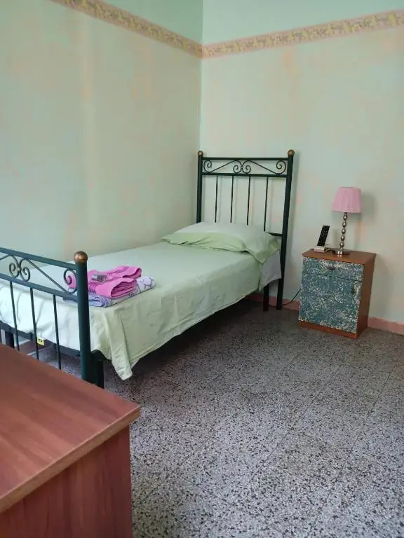 Standard Single room (single bed)