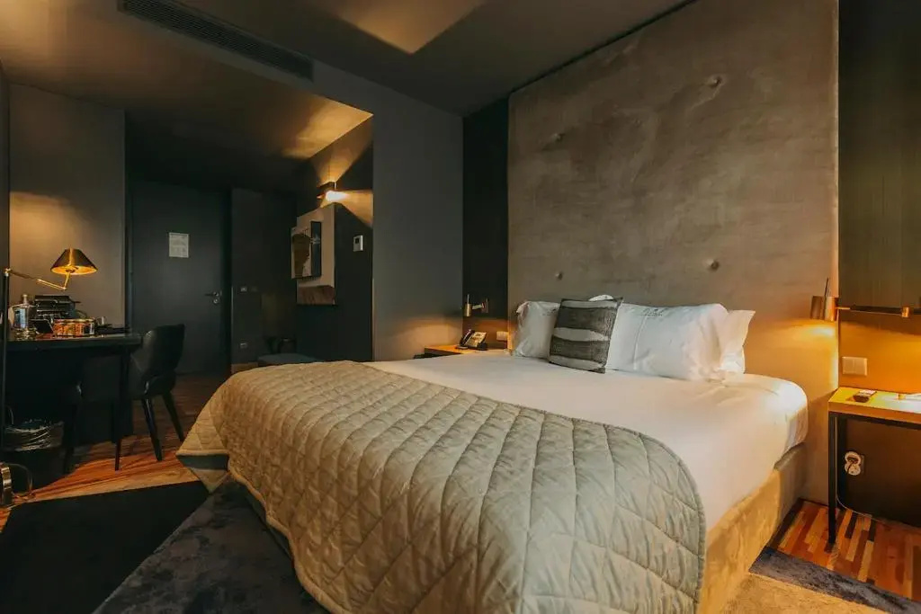 Executive Double room (full double bed)