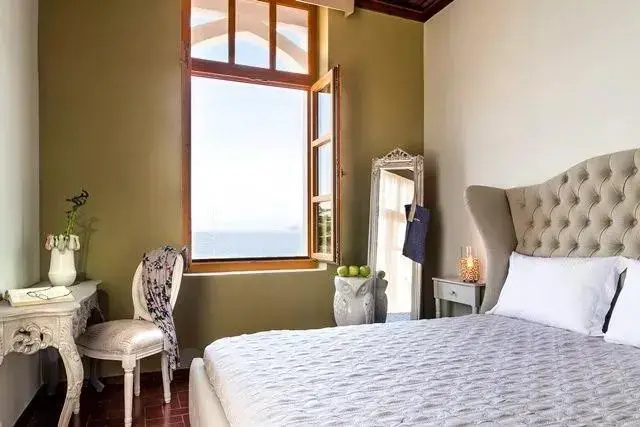 Just Double room (full double bed)