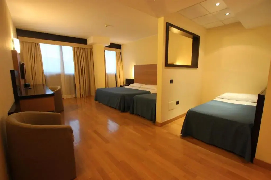 Triple room