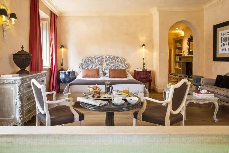 Superior Double Suite (full double bed)