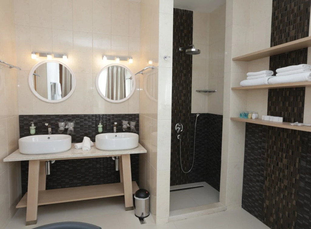 Двухместный полулюкс двуспальная кровать в Hotel Tara