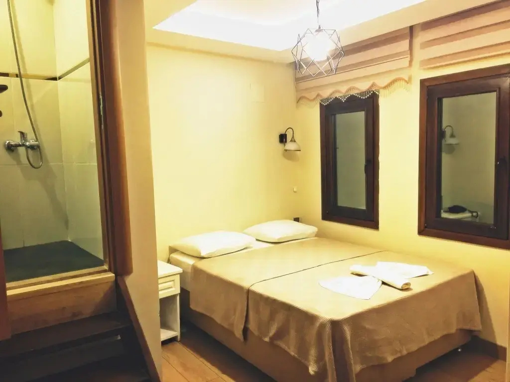 Economy Double room (full double bed)
