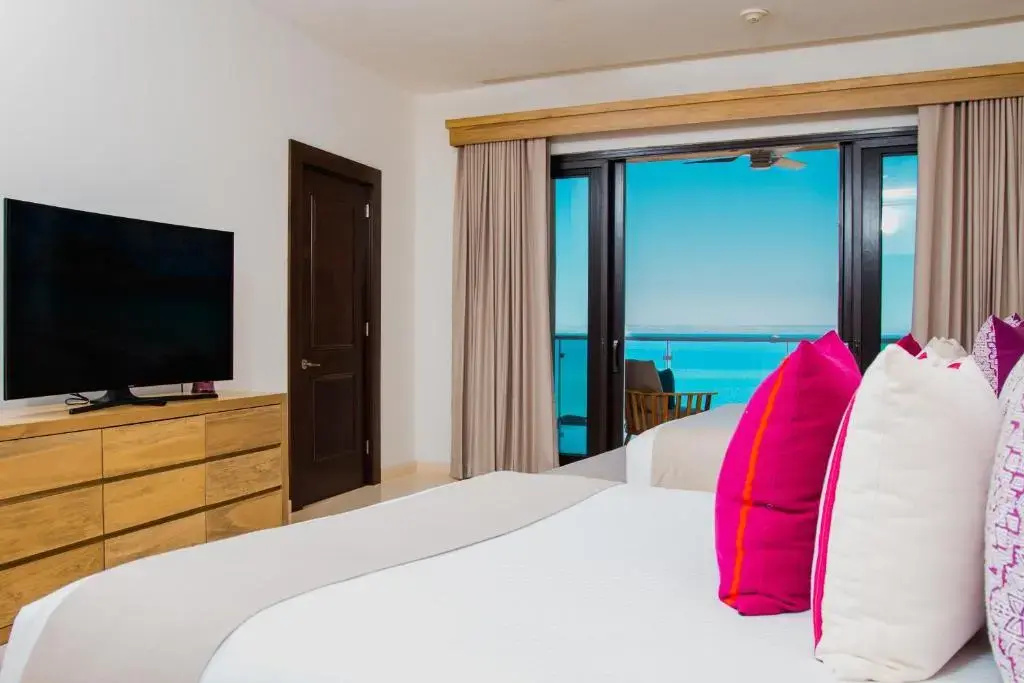 Double room with ocean view (twin beds)
